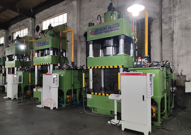 山東刹車片液壓機圖片