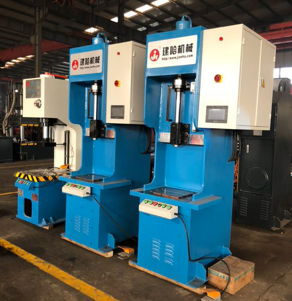 山東我们40噸單臂液壓機圖