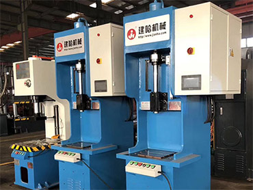 單臂伺服液壓機局部過熱的原因